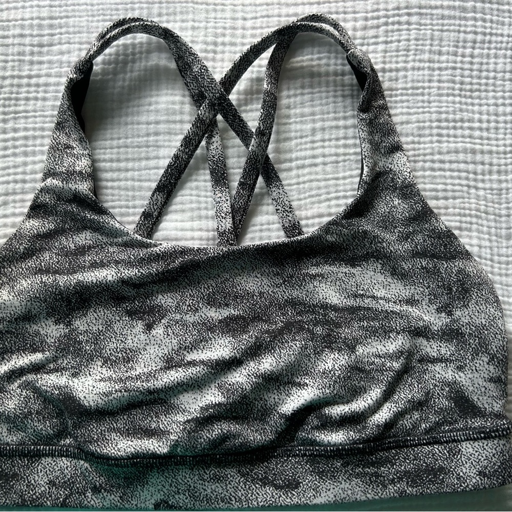 EUC-Lululemon/Energy Bra/Sports/Yoga/B-C Cups/Gray Black/Women 6/Medium Support